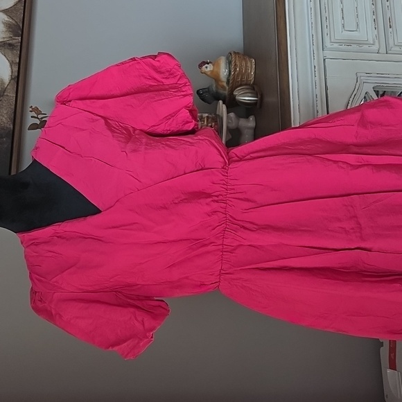 Mini Dress with Puffed sleeve - Picture 10 of 10